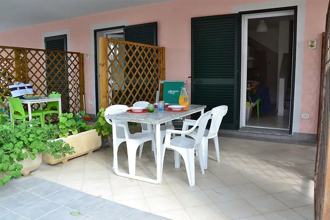 Pozzo Al Moro Village Marina di Campo 3*,
